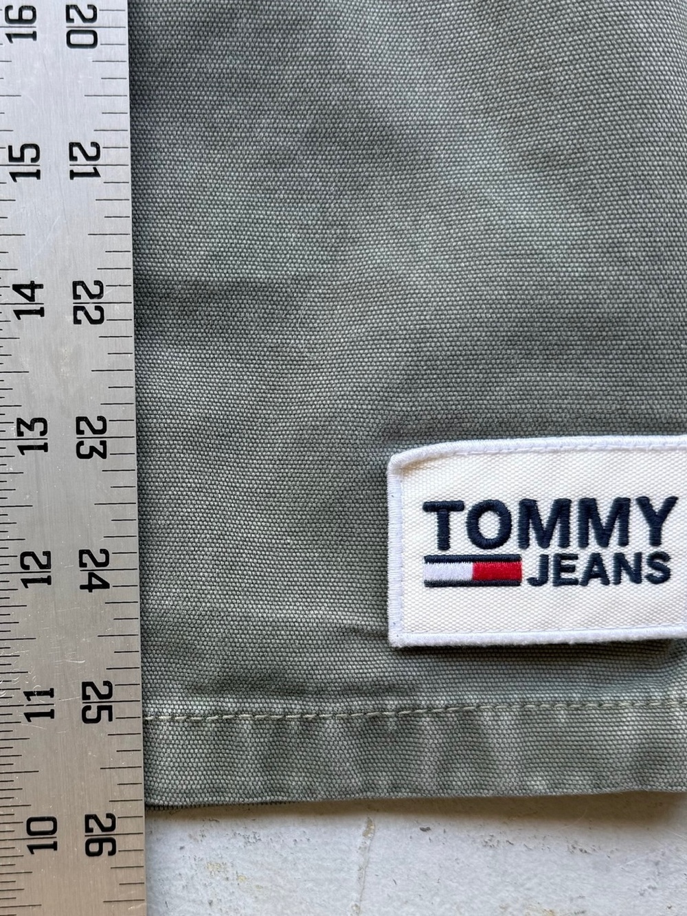 Tommy Jeans Olive Green Canvas Overshirt Jacket Vintage Y2K Workwear Unisex S - Picture 6 of 6
